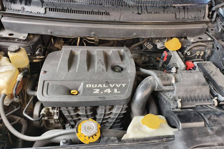 Used Dodge Journey 2013 2.4L Two-Wheel Drive Luxury Version
