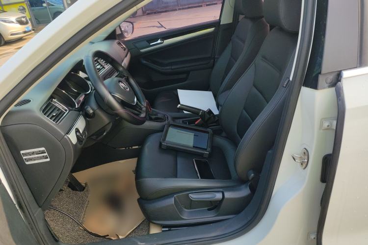 Used Volkswagen Sagitar 2015 1.6L Automatic Comfort Model