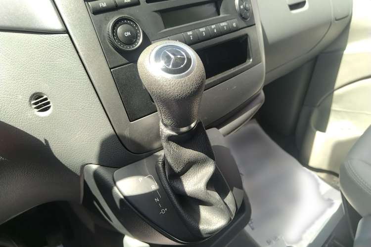 Used Mercedes-Benz Vito 2013 3.0L Elite Edition