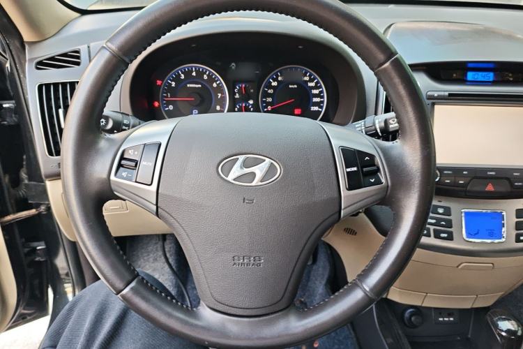 Used Hyundai Celesta 2015 1.6L Automatic Luxury Model
