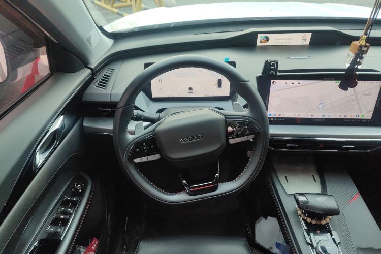 Used Oshan Z6 2022 Blue Whale 1.5T DCT Smart Edition