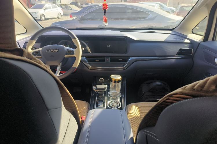 Used  Ruisheng Ace M7 2025 2.0L Automatic Long Wheelbase Luxury Version 7 Seats
