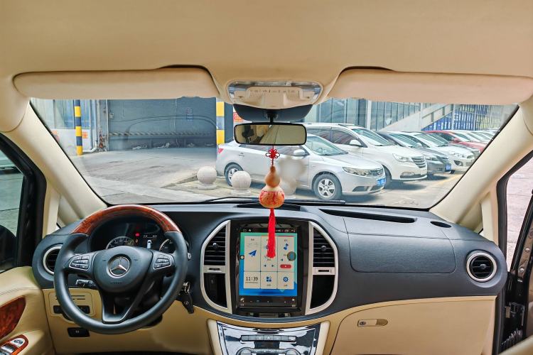 Used Mercedes-Benz Vito 2016 2.0T Elite Edition
