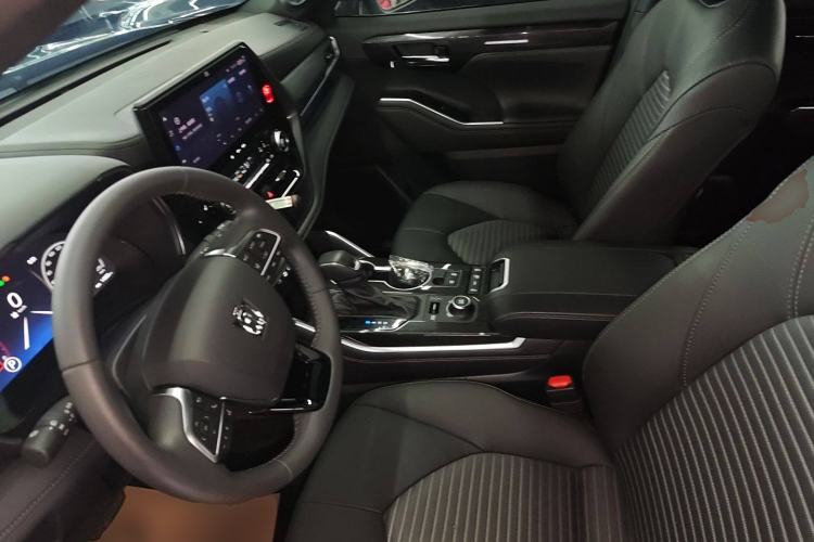 Used Toyota Crown Land Cruiser 2022 2.0T Four-Wheel Drive Prestige Edition
