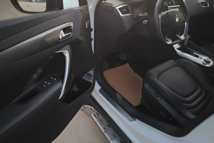 Used  6 2014 1.6T Luxury Edition THP160