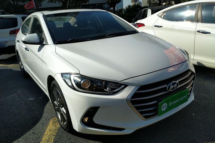 Used Hyundai Elantra 2016 1.6L Manual ZhiXuan · Dynamic Model