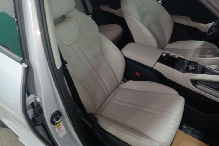 Used BYD Yuan UP 2024 401KM Leading Edition
