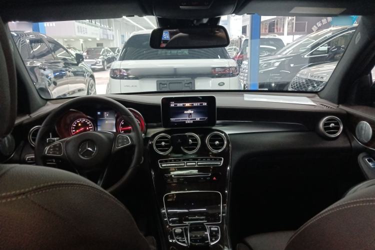 Used Mercedes-Benz GLC 2017 GLC 260 4MATIC Luxury Model
