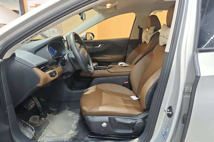 Used Hongqi E-QM5 2022 431 km Charge & Enjoy Edition
