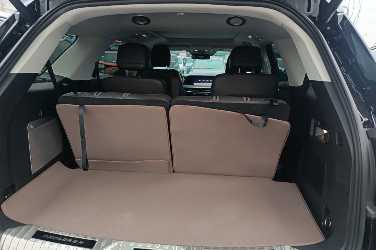 Used Ford Explorer 2024 2.3T EcoBoost Four-Wheel Drive Titanium Edition 6 Seats