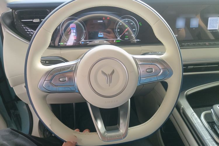 Used VOYAH FREE 2021 Four-Wheel Drive Extended-Range First Edition Commemorative Edition Exclusive Luxury Package
