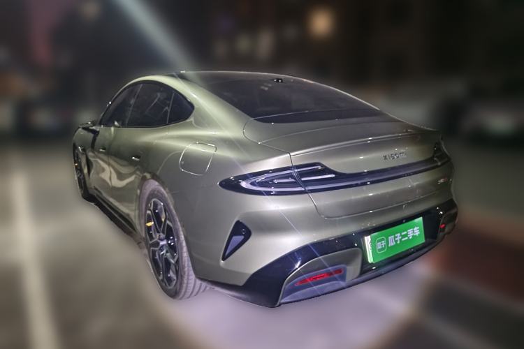 Used Xiaomi Auto SU7 2024 Four-Wheel Drive Ultra-Long Range Advanced Intelligent Driving Max Edition
