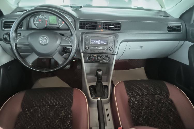 Used Skoda Rapid 2013 1.6L Automatic Smart Selection Model
