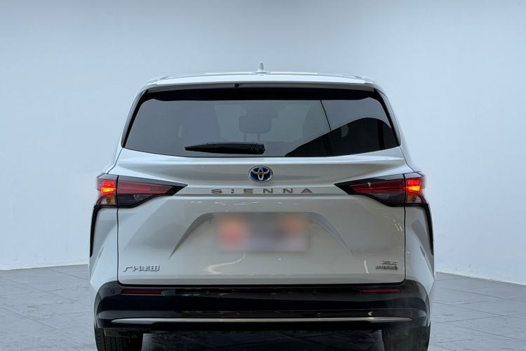 Used Toyota Sienna 2021 2.5L Hybrid Luxury Edition
