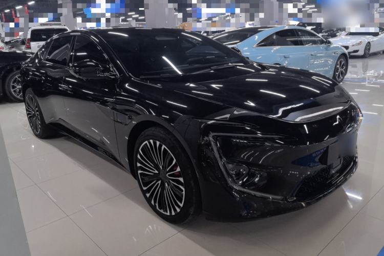 Used  12 2025 Ultra Extended-Range Edition
