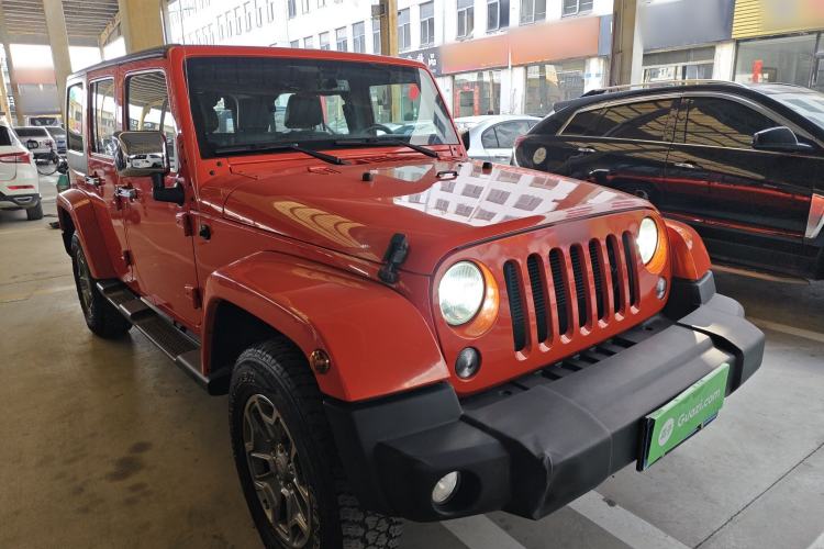 Used  Wrangler 2015 3.0L Sahara Four-Door Edition