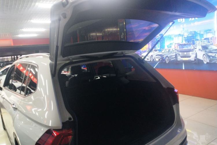 Used Volkswagen Tiguan L 2023 330TSI Automatic Two-Wheel Drive Comfort Edition
