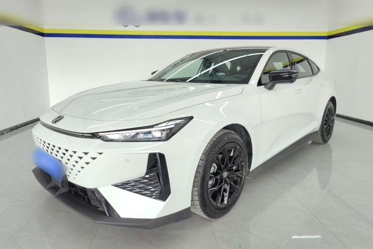 Used Changan UNI-V 2024 1.5T Prestige Edition