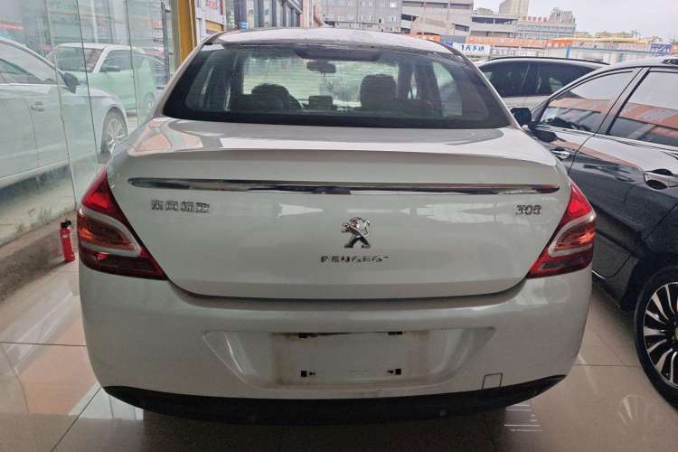 Used Peugeot 308 2014 Enjoy Edition Classic 1.6L Manual YouShang Model

