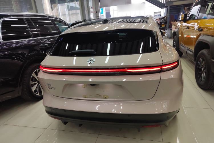 Used Nio ET5T 2023 75 kWh Touring