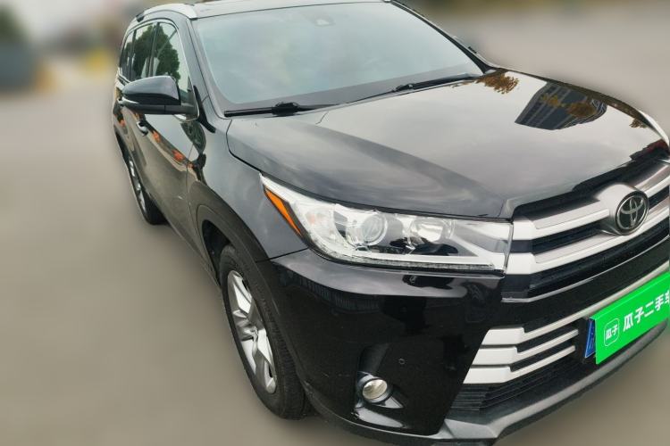 Used Toyota Highlander 2018 2.0T Four-Wheel Drive Luxury Edition 7 Seats China V Emission Standard
