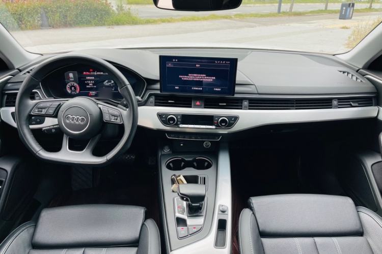 Used Audi A4L 2022 40 TFSI Luxury Dynamic Model
