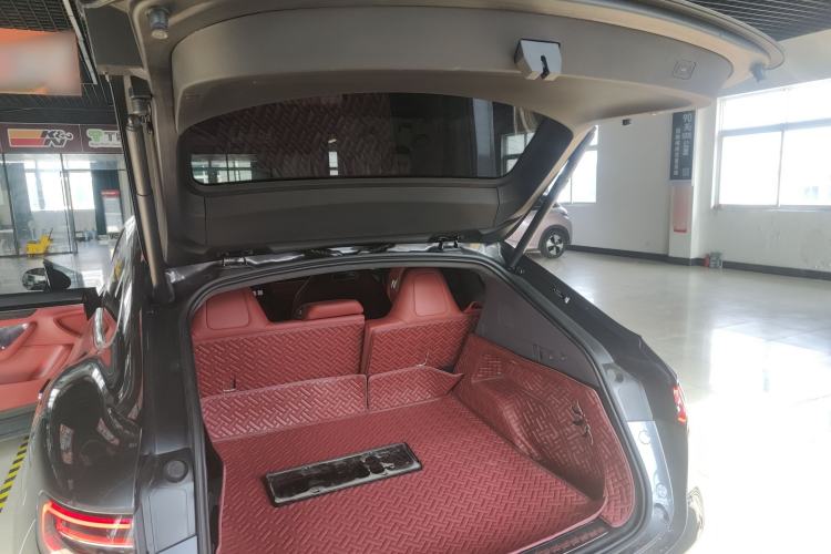 Used Hima Luxeed R7 2024 All-Electric 802 km Max