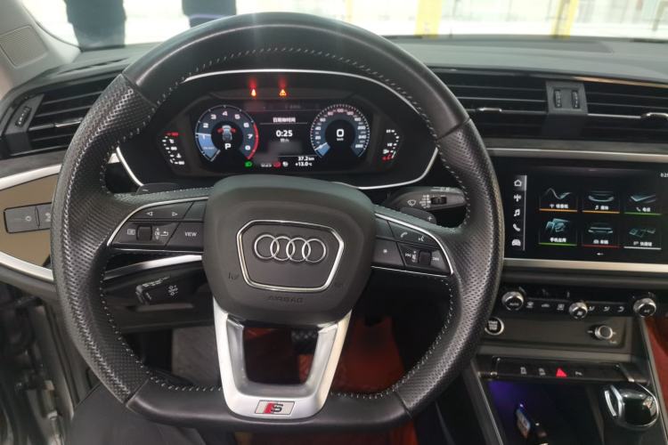 Used Audi Q3 Sportback 2020 40 TFSI Fashion Model
