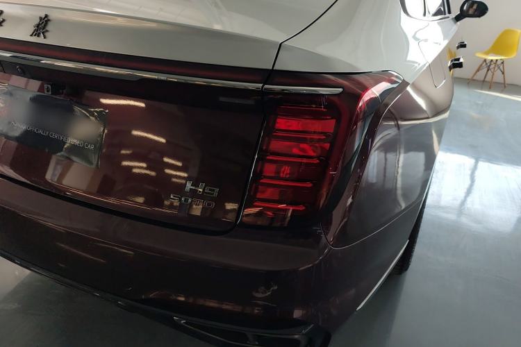 Used Hongqi H9 2025 2.0T Two-Wheel-Drive Flagship Private Enjoyment Style 5 Seats