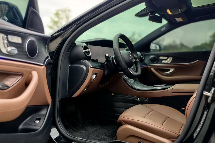 Used Mercedes-Benz E-Class 2023 E 300 L Sporty and Stylish Model
