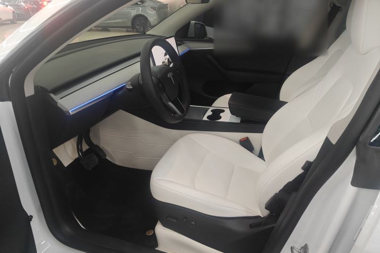 Used Tesla Model Y 2023 Long-Range All-Wheel-Drive Version