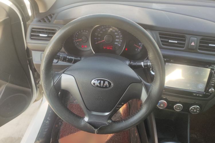 Used Kia K2 2015 Sedan 1.4L MT GLS
