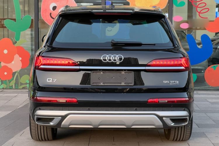 Used Audi Q7 2023 55 TFSI quattro S Prestige Edition
