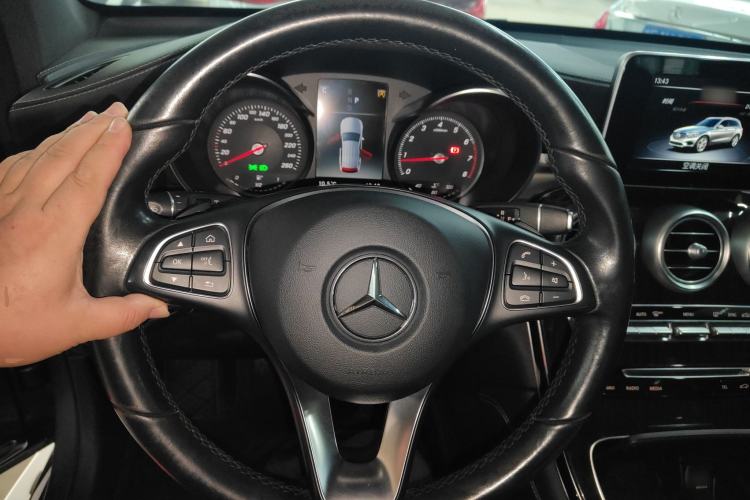 Used Mercedes-Benz GLC 2019 Facelift GLC 260 L 4MATIC Luxury Model
