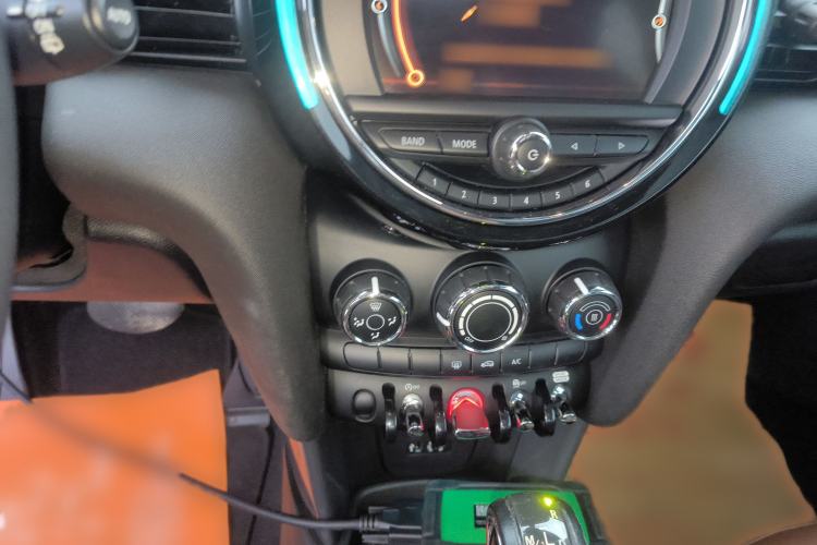 Used  MINI 2016 1.5T COOPER Five-Door Edition
