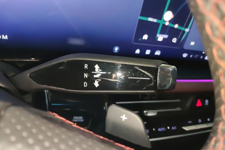 Used Buick Century 2023 2.0T Six-Seater Yinshi Edition
