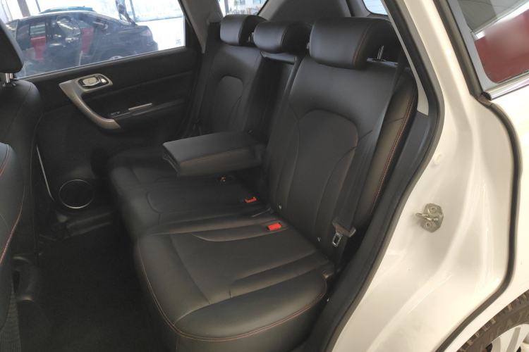 Used Haval H6 2016 Upgraded Model 1.5T Manual Two-Wheel Drive Urban Version