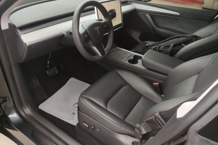 Used Tesla Model Y 2024 Rear-Wheel-Drive Version