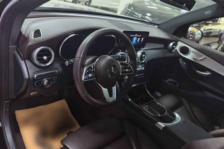 Used Mercedes-Benz GLC 2022 Refreshed GLC 260 L 4MATIC Dynamic Edition
