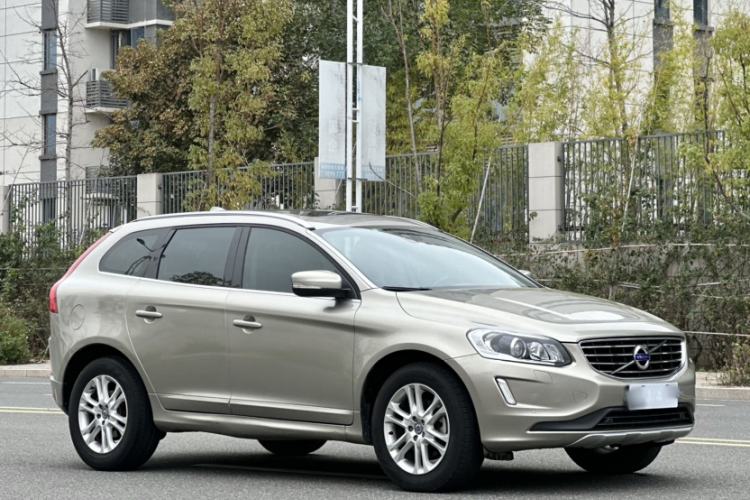 Used Volvo XC60 2016 T5 Smart Upgrade Model