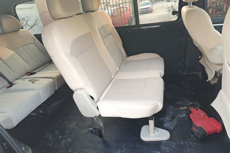 Used FORTHING Lingzhi 2023 M5L 1.6L Base Model 7 Seats
