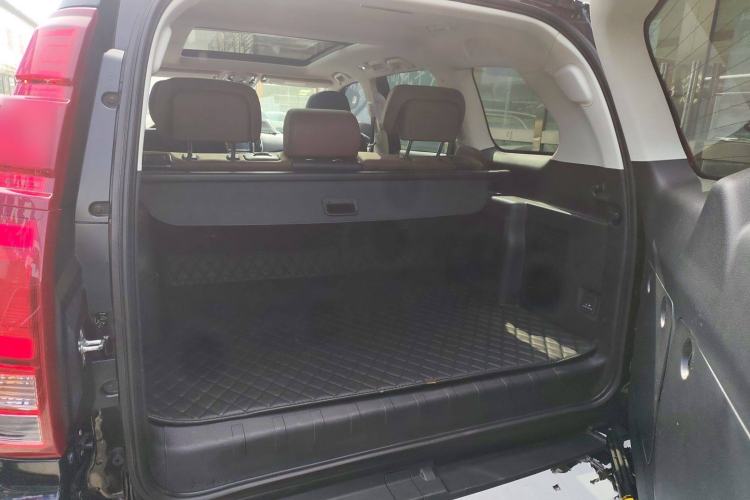 Used Haval H9 2017 2.0T Gasoline 4x4 Premium 5-Seater
