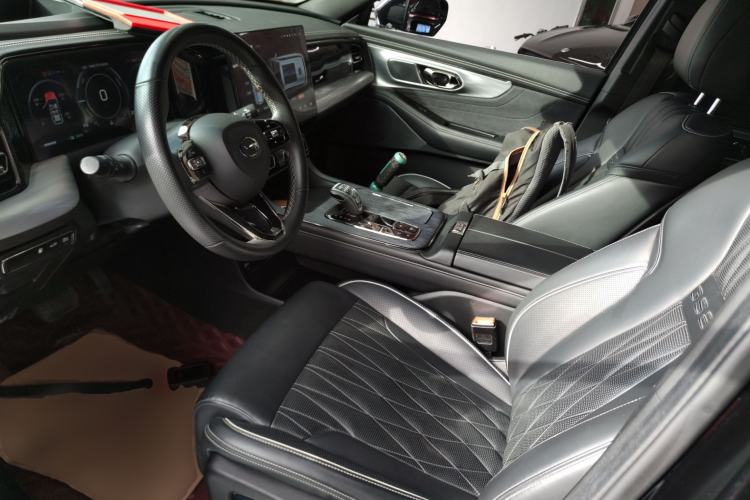 Used GAC Trumpchi GS8 2022 Double-Energy Series 2.0TM Four-Wheel Drive Premium Edition (7 Seats)
