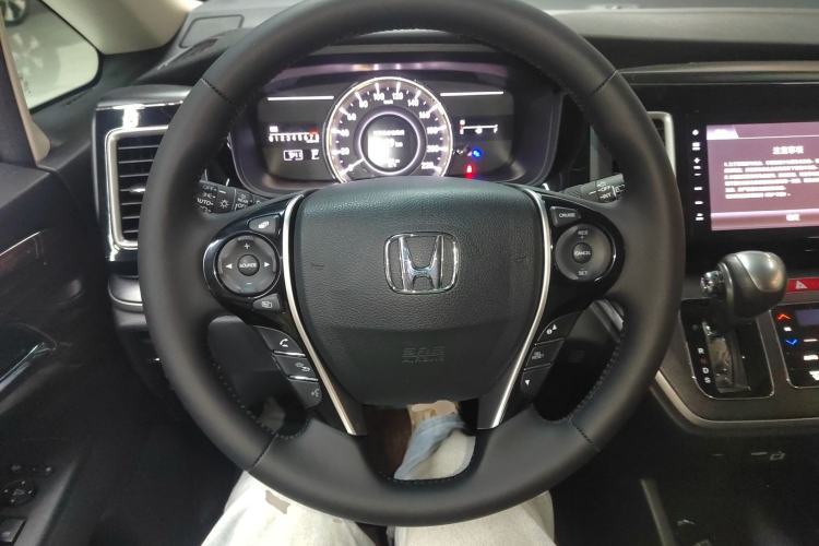 Used Honda Elysion 2016 2.4L Luxury Edition
