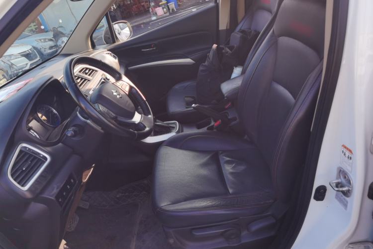 Used Suzuki S-Cross 2015 1.4T Automatic Two-Wheel Drive Prestige Model
