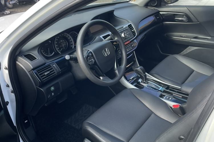 Used Honda Accord 2016 2.0L Comfort Edition
