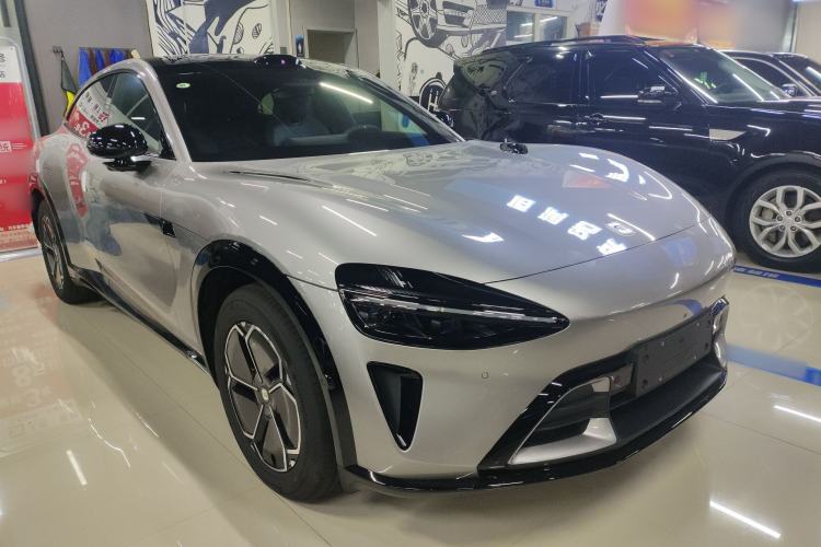 Used  YU7 2025 Ultra-Long Range Rear-Wheel Drive Version
