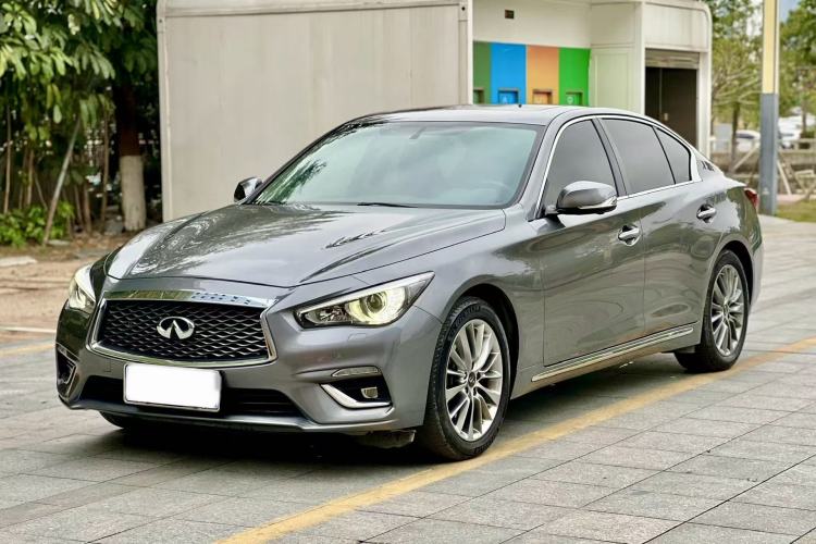 Used Infiniti Q50L 2018 2.0T Enjoyment Edition China V standard
