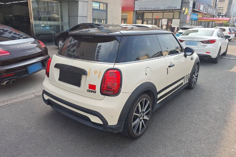 Used  MINI 2023 1.5T COOPER Artist
