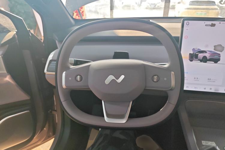 Used ONVO L60 2024 60 kWh Rear-Drive Version
